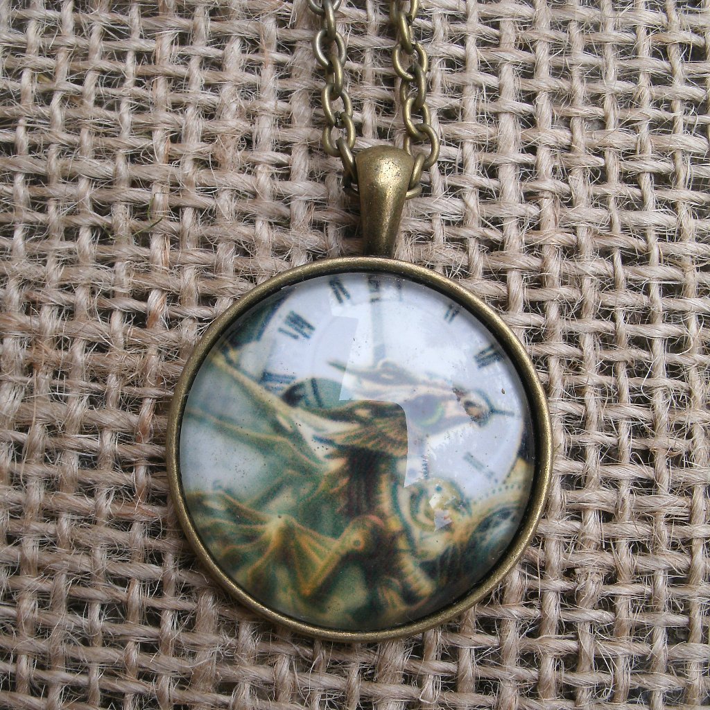 Steampunk Dragon Glass Cabochon Pendant Necklace 17$